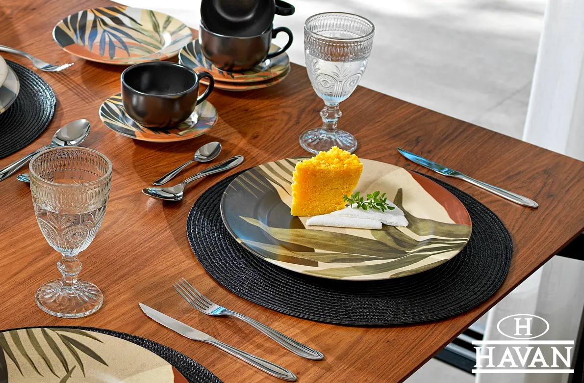 Mesa posta simples de café da tarde Havan Casa